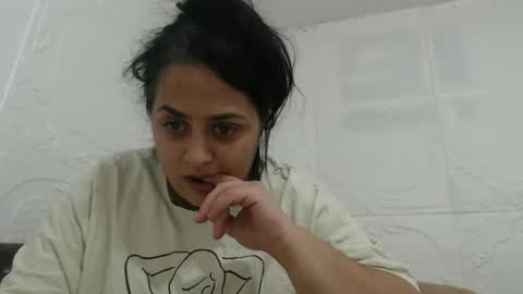 Reea online show from December 11, 9:55 pm