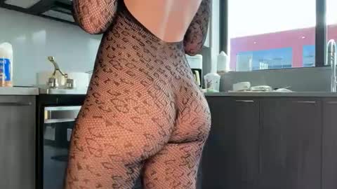 Reece Marie online show from November 20, 6:09 pm