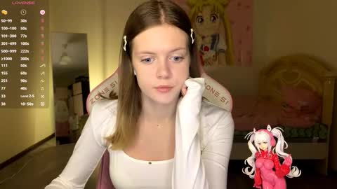 Lucy online show from October 26, 2:12 pm