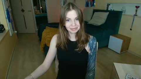 Snapshot of reginasparkle chatting on October 8, 7:51 pm Regina online show from October 8, 7:51 pm