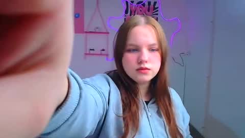 Reina online show from January 13, 6:30 am