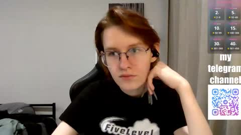 Claire online show from February 3, 5:39 pm