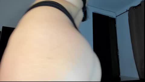 Snapshot of renatajones7 chatting on October 10, 3:11 am Renata online show from October 10, 3:11 am