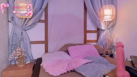 renataleclair online show from June 27, 3:29 pm