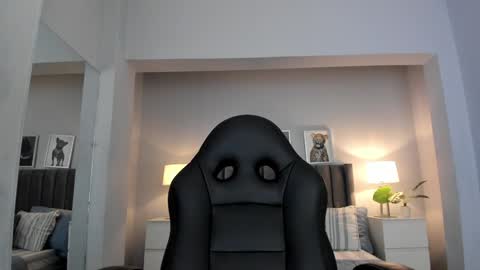 Renee Shelby online show from January 11, 8:21 pm