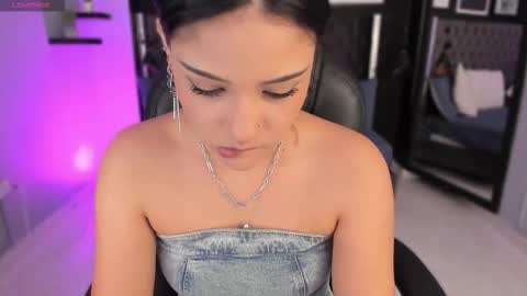 Renee Shelby online show from March 6, 9:10 pm