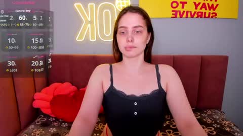 reneeblair online show from May 3, 1:42 am