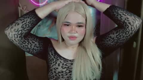        - mamerta online show from June 25, 5:12 am