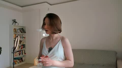 Kahlan online show from April 17, 11:01 am