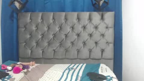 riaha_18_ online show from June 25, 3:02 pm