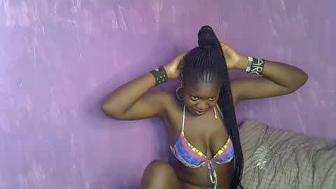 Snapshot of riana_sha chatting on February 20, 10:05 am riana_sha online show from February 20, 10:05 am