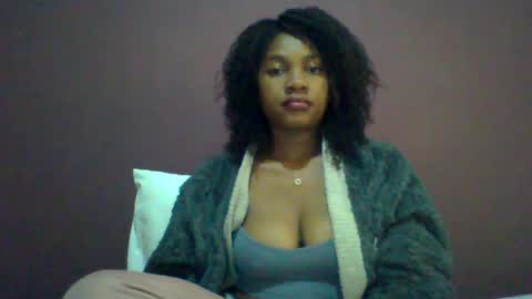ricie001 online show from July 2, 10:21 am