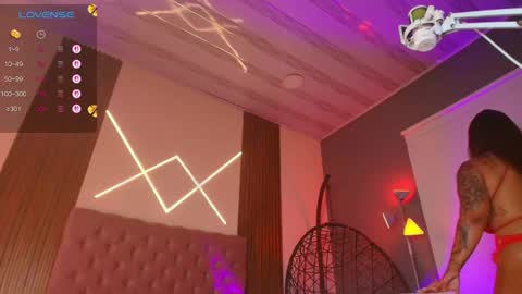 Riha  online show from October 12, 9:12 am