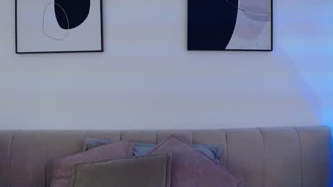 Snapshot of riley_bensongh chatting on January 24, 8:32 pm Riley online show from January 24, 8:32 pm