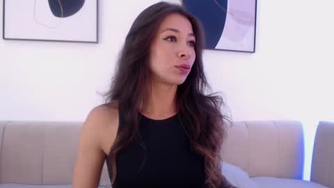 Snapshot of riley_bensongh chatting on February 8, 7:59 pm Riley online show from February 8, 7:59 pm