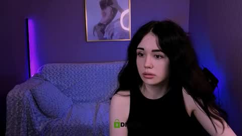 Meow online show from November 4, 8:25 pm