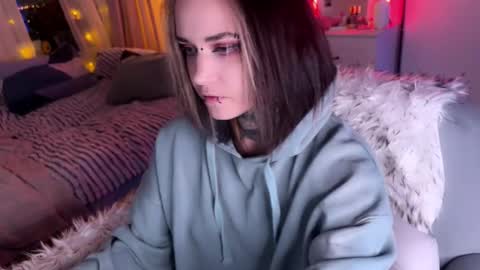   DianaBrite            fansl y online show from January 8, 3:27 pm