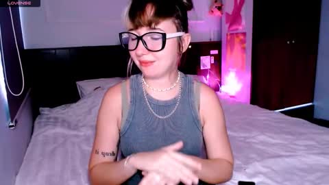 Snapshot of riri_rich chatting on September 25, 5:06 am Rita online show from September 25, 5:06 am
