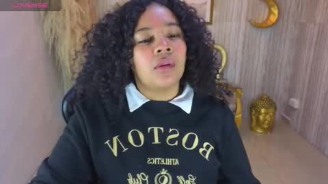 Snapshot of risada_temptation_s chatting on September 14, 1:09 pm Risada online show from September 14, 1:09 pm