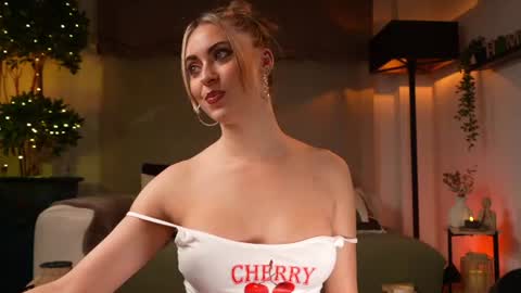 Rita online show from July 15, 9:41 pm