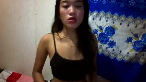 Snapshot of riyu77 chatting on September 30, 10:10 am riyu77 online show from September 30, 10:10 am