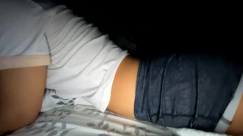 roarmance1 online show from November 23, 9:11 am