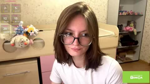 robynsentinella online show from March 15, 3:08 am