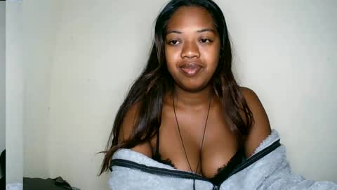 rochellinah online show from July 31, 1:28 am