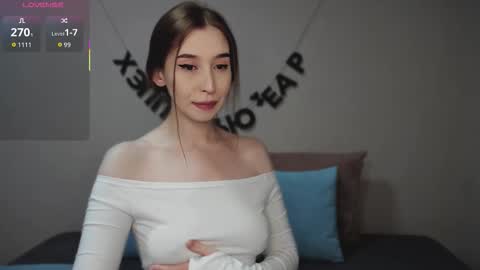 rocketsgirl online show from January 18, 6:10 am