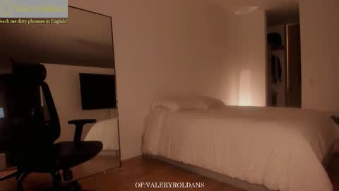 Valery Roldans online show from February 20, 2:10 am