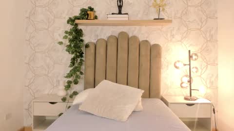 Snapshot of roma_love_ chatting on February 27, 11:31 am online show from February 27, 11:31 am