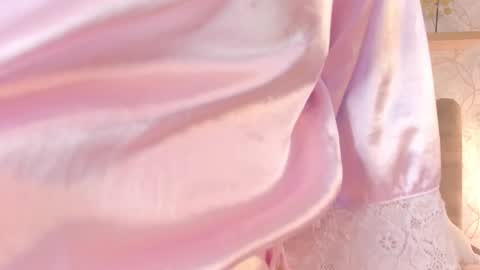 Snapshot of roma_love_ chatting on February 18, 11:55 am online show from February 18, 11:55 am