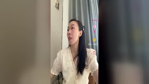 rongrong0329 online show from August 2, 6:38 am