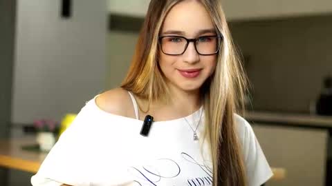 Veronica online show from November 20, 12:06 pm