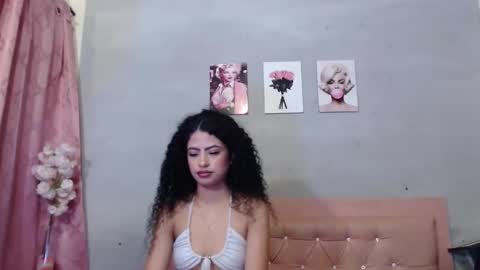 rosa_woolf online show from November 12, 1:31 pm