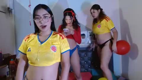 rosa_woolf online show from June 27, 12:22 pm
