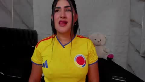 ROSALIA insta rosalia 10hoot online show from July 7, 7:16 pm