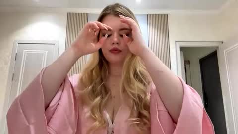 Rosa online show from March 15, 8:16 am