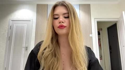 Rosa online show from March 19, 6:07 am