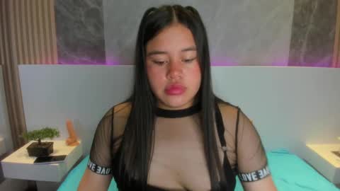 Snapshot of rose_nova_ chatting on January 9, 12:19 pm Rose 3 online show from January 9, 12:19 pm