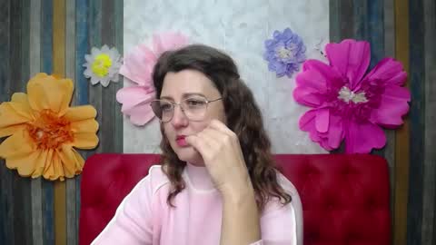 RoseHille online show from December 1, 3:15 pm