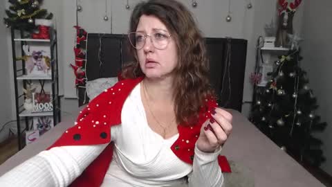 RoseHille online show from January 14, 3:17 pm