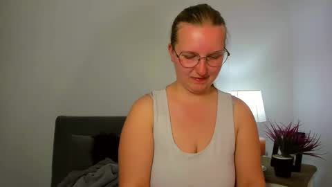 Rose online show from April 28, 5:28 pm