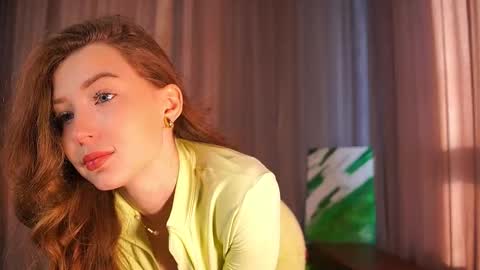 Snapshot of rosellegaeta chatting on October 8, 4:50 am Elsa online show from October 8, 4:50 am