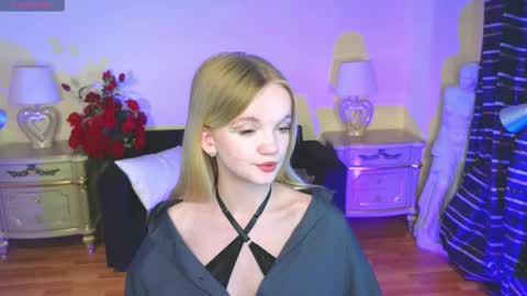 Snapshot of roses_kate chatting on October 2, 11:15 am Sweety Kate online show from October 2, 11:15 am