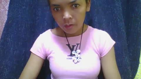 Snapshot of rosia685234 chatting on February 21, 3:10 pm rosia685234 online show from February 21, 3:10 pm