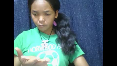 Snapshot of rosia685234 chatting on February 12, 3:51 am rosia685234 online show from February 12, 3:51 am