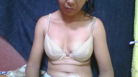 rosia685234 online show from February 3, 6:22 am