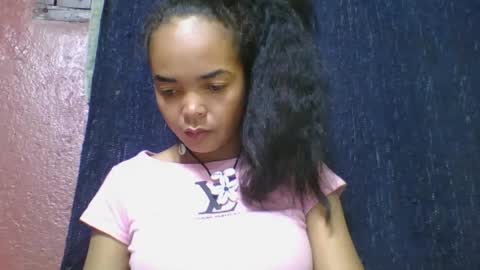 Snapshot of rosia685234 chatting on February 28, 3:37 am rosia685234 online show from February 28, 3:37 am