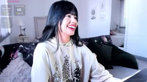 Rosieeee  online show from December 20, 2:16 pm